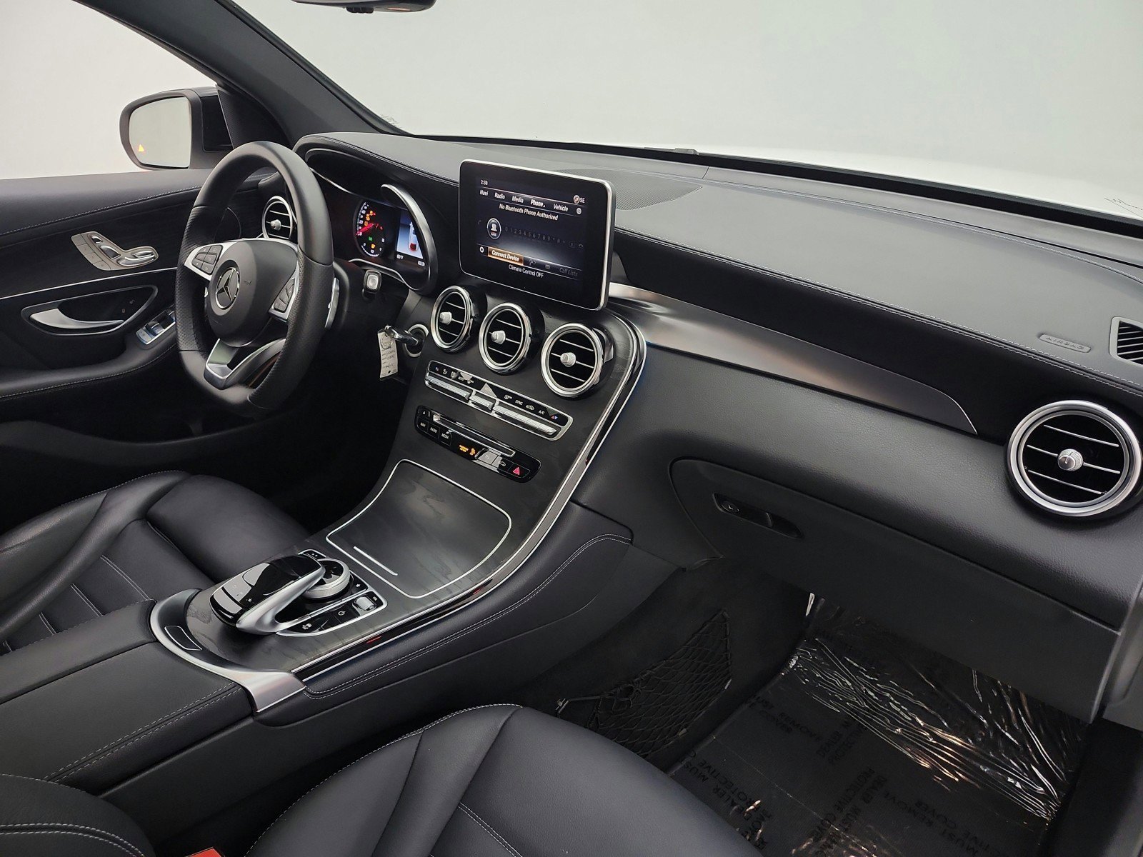 Used 2018 Mercedes-Benz GLC 300 4MATIC Coupe image 33