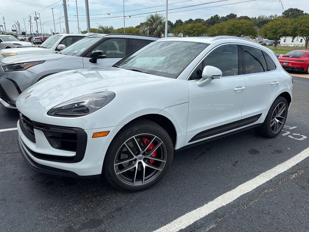 Used 2024 Porsche Macan S image 1