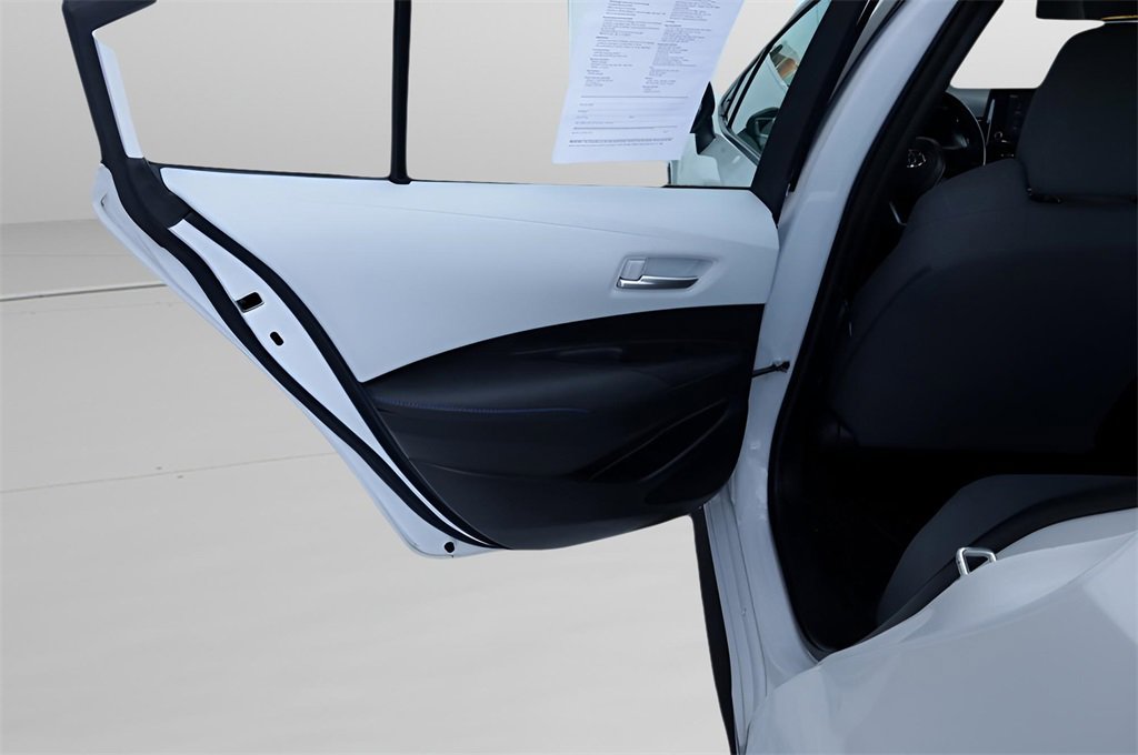 Certified 2022 Toyota Corolla SE w/ Carpet Mat Package (TMS) image 16