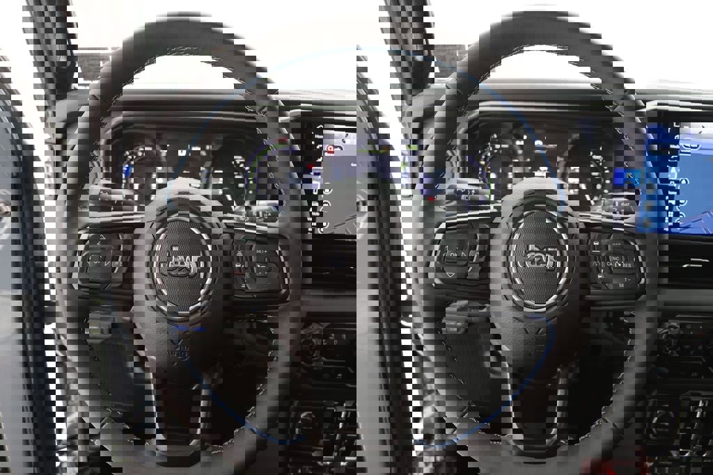 Used 2024 Jeep Wrangler Unlimited Rubicon 4xe image 20