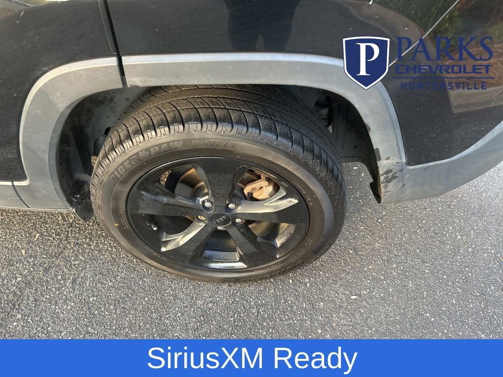 Used 2017 Jeep Cherokee Sport image 4