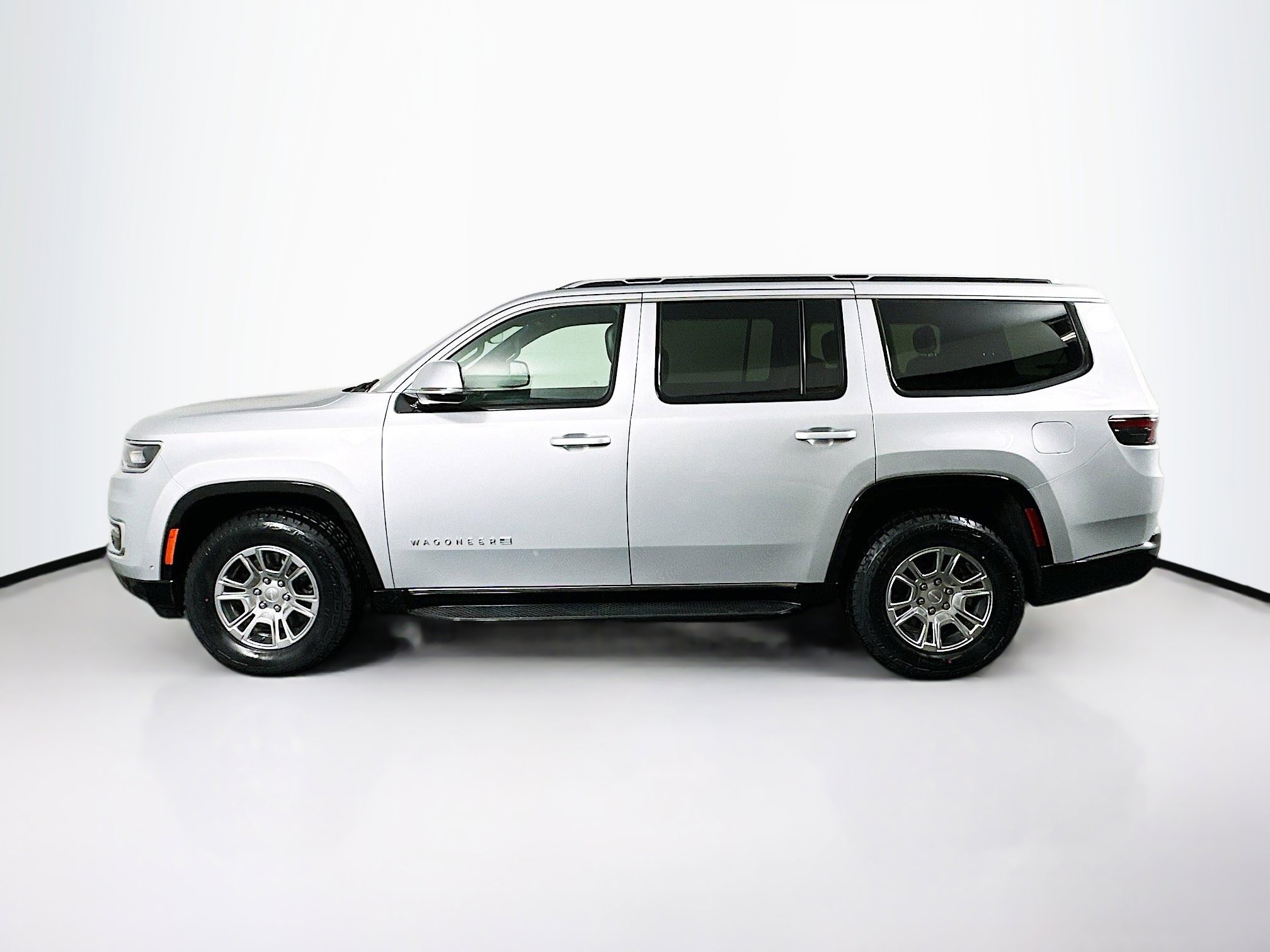 Used 2022 Jeep Wagoneer Series I w/ Rear Seat Video Group 1 image 4