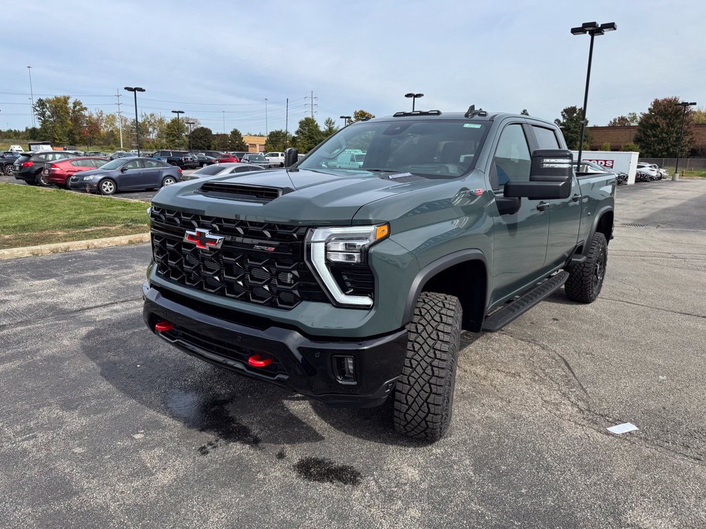 New 2026 Chevrolet Silverado 2500 ZR2 w/ LPO, Dark Essentials Package AWD/4WD image 3