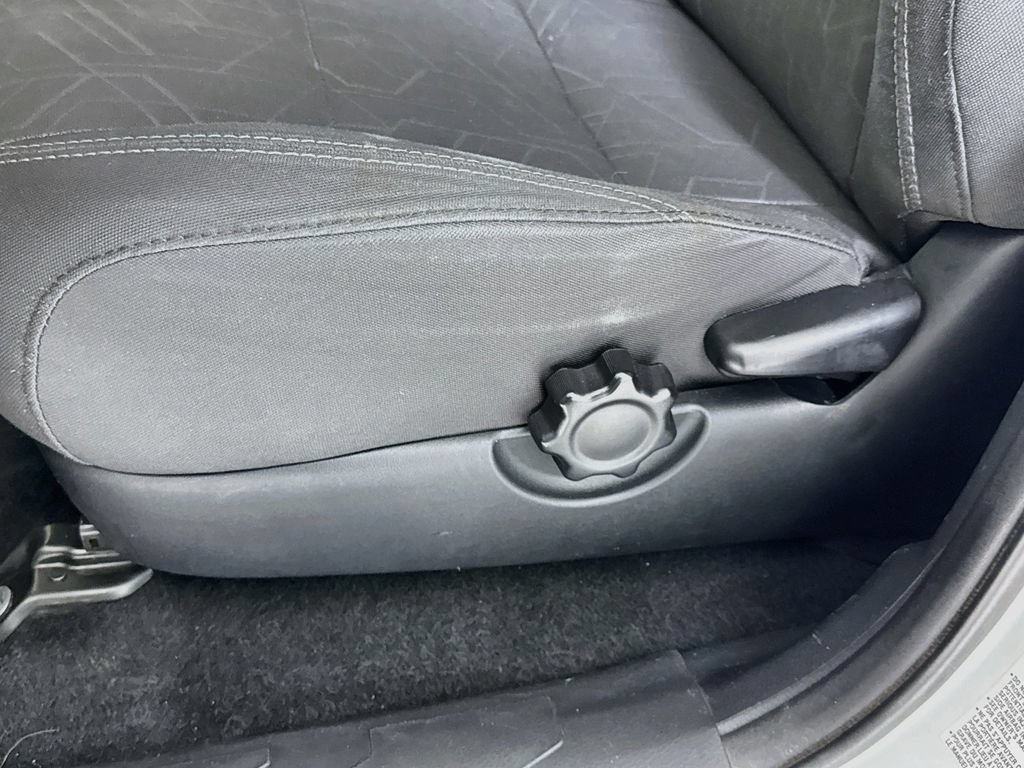 Used 2017 Toyota Tacoma TRD Sport AWD/4WD image 22