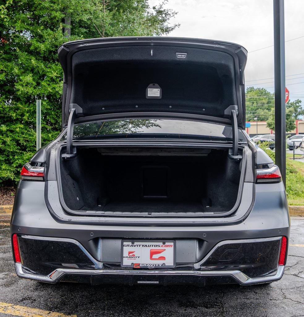 Used 2023 BMW i7 xDrive60 AWD/4WD image 27