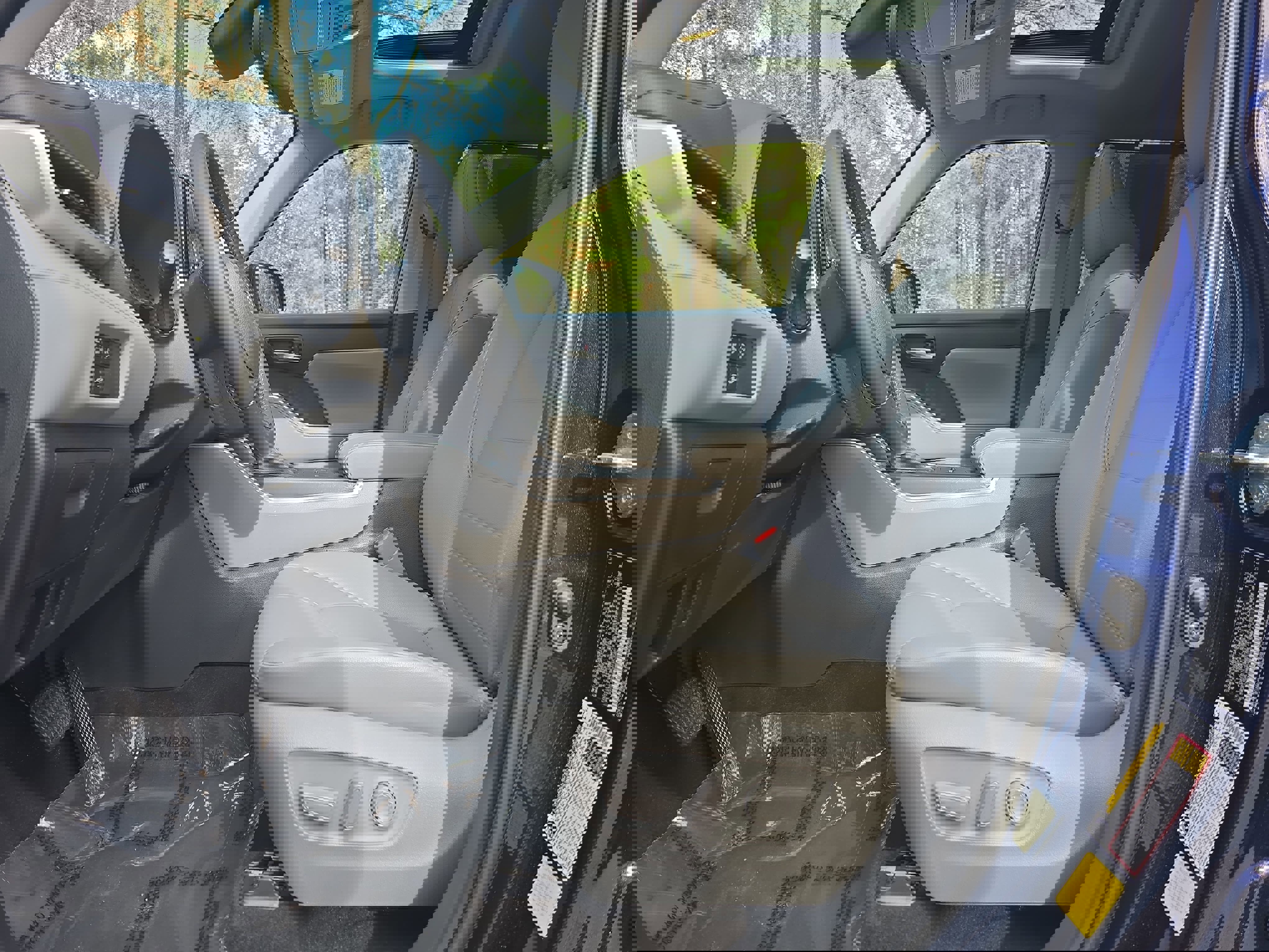 Used 2023 Toyota Highlander XLE image 14