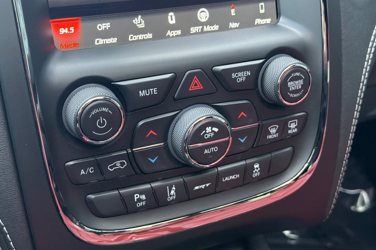 Used 2018 Dodge Durango SRT w/ SRT Interior Appearance Group image 28