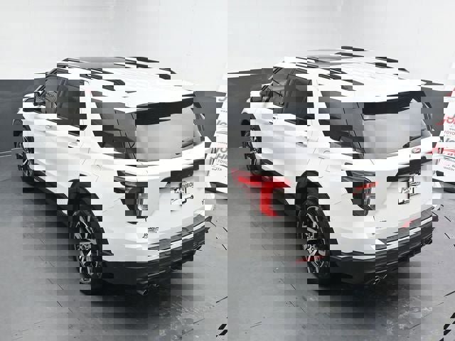 Used 2022 Ford Explorer ST-Line w/ Class IV Trailer Tow Package image 36