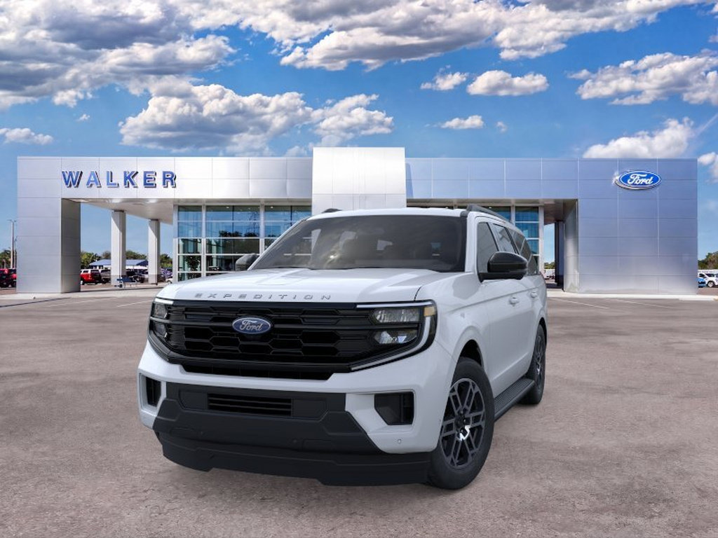 New 2026 Ford Expedition Active RWD image 2