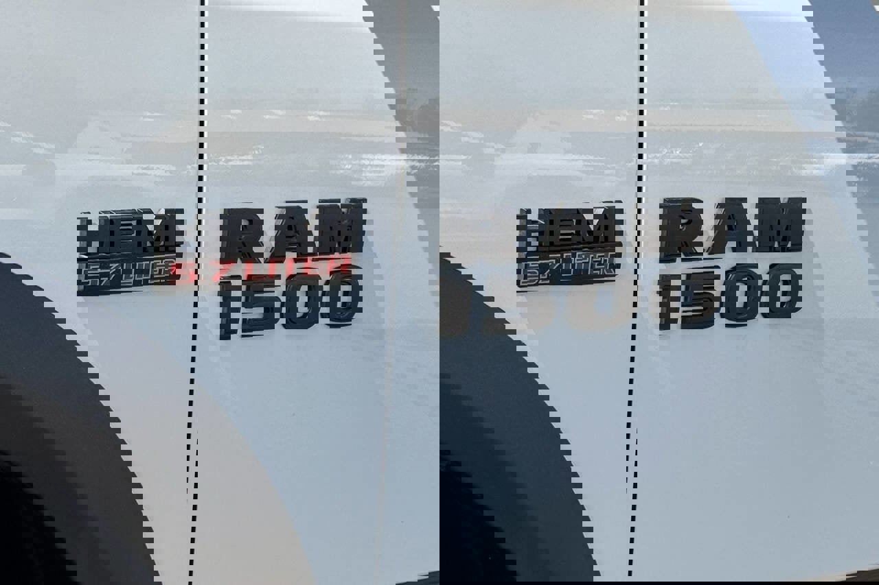 Used 2017 RAM 1500 Rebel w/ Luxury Group image 38