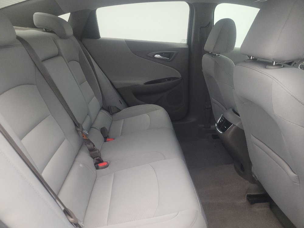 Used 2018 Chevrolet Malibu LT FWD image 19