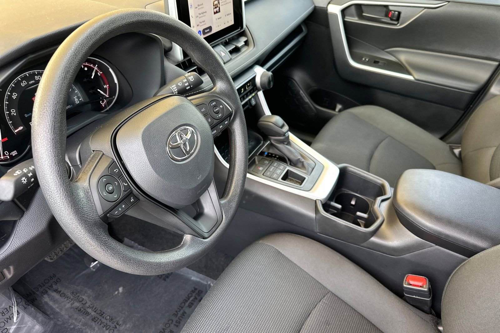 Used 2025 Toyota RAV4 LE image 11