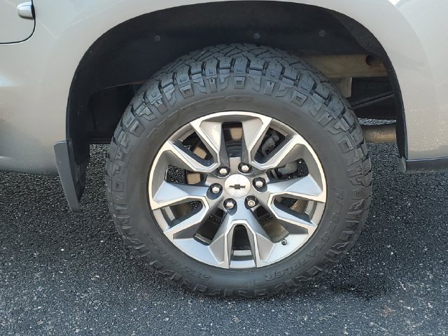 Used 2019 Chevrolet Silverado 1500 RST AWD/4WD image 29