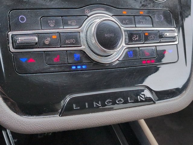 Used 2020 Lincoln Corsair FWD w/ Equipment Group 101A image 23