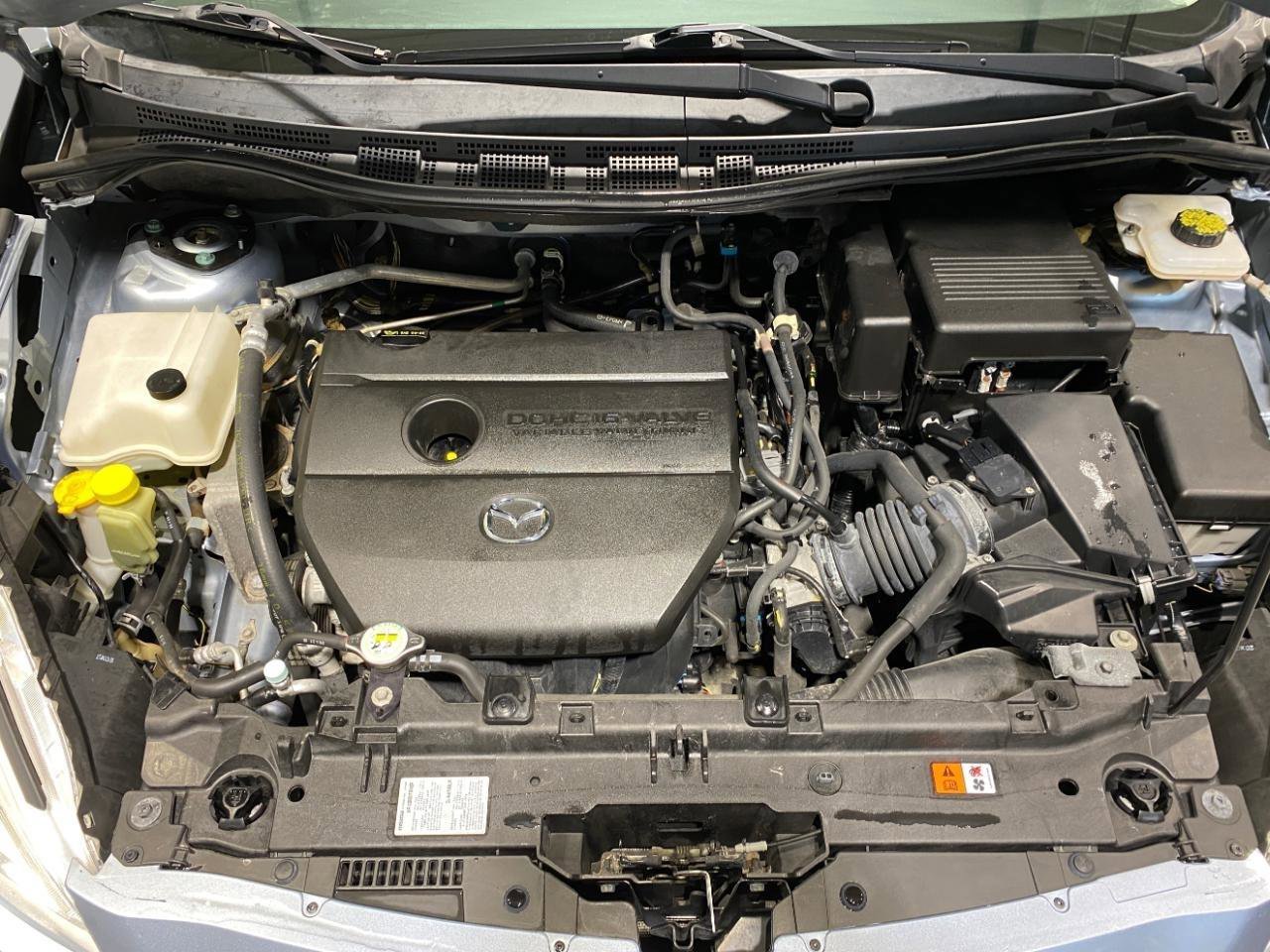 Used 2012 MAZDA MAZDA5 Sport FWD image 22