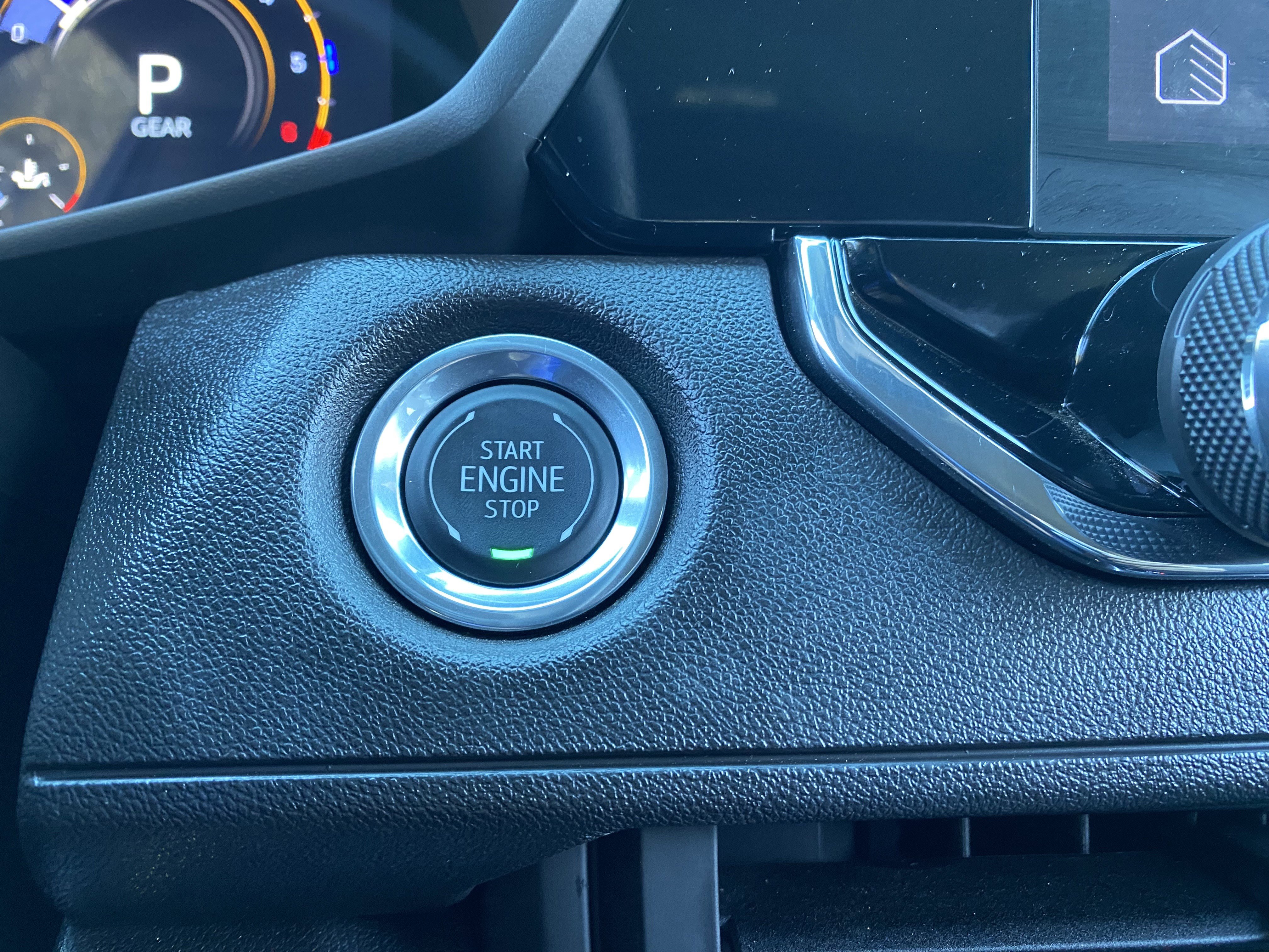 Used 2025 Chevrolet Colorado W/T w/ WT Convenience Package II image 27