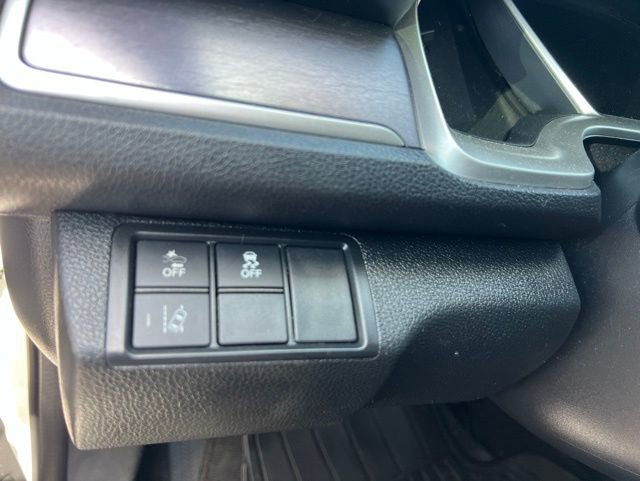 Used 2018 Honda Civic Touring image 11