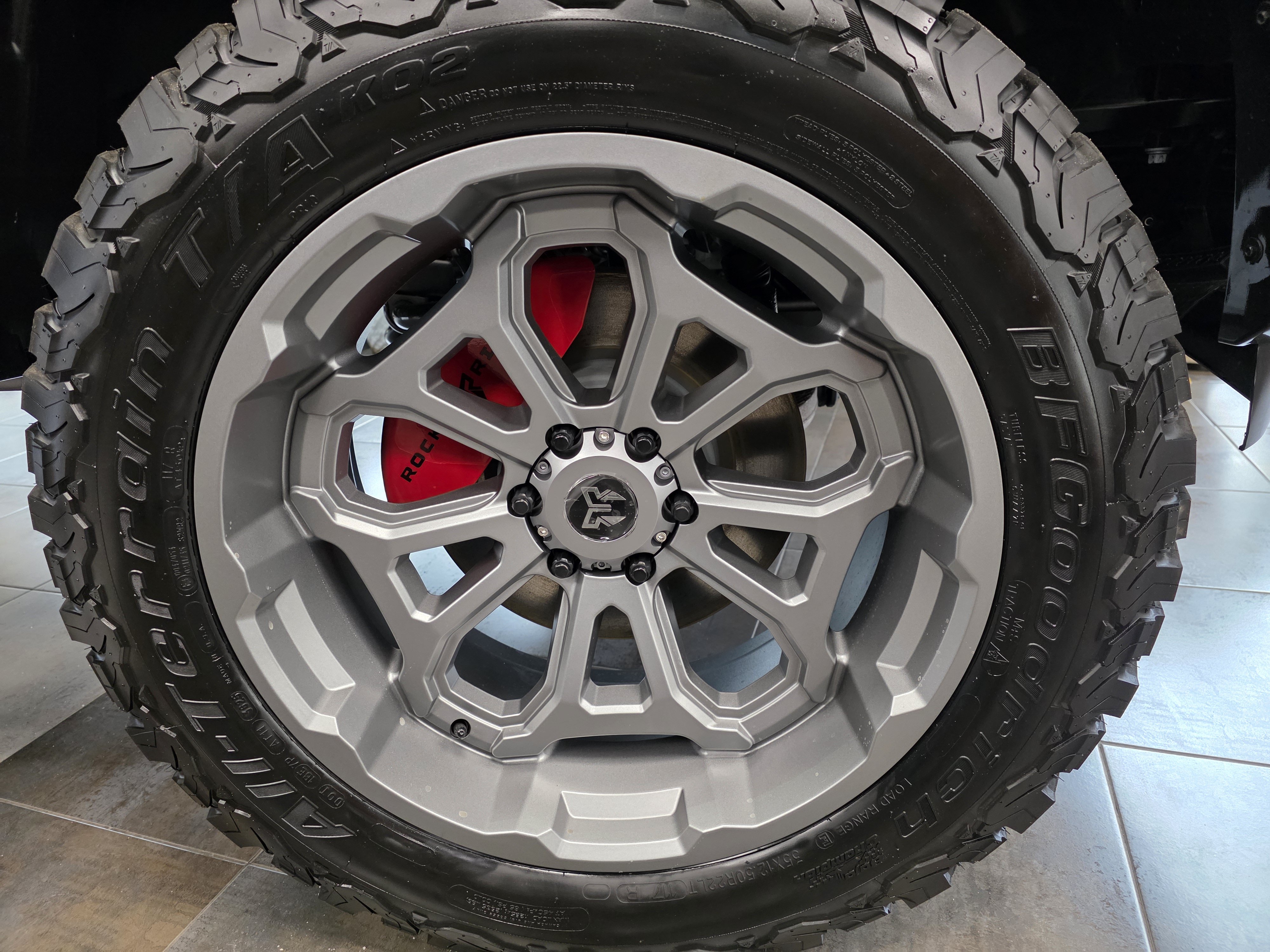 New 2026 RAM 1500 Laramie w/ Night Edition AWD/4WD image 7