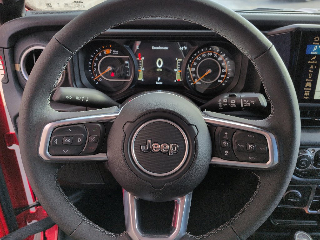 New 2025 Jeep Wrangler Sahara image 11