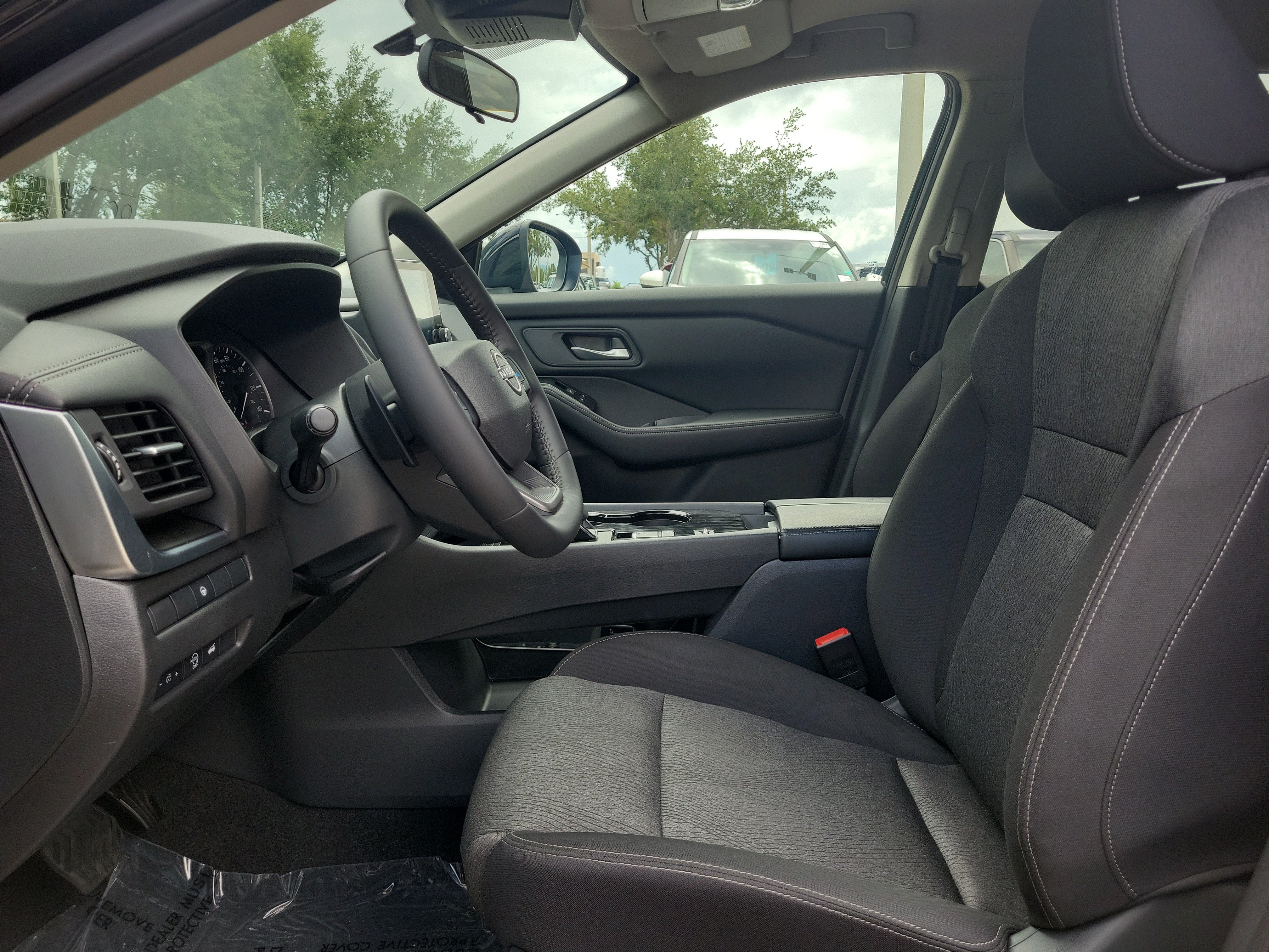 Certified 2026 Nissan Rogue SV w/ Cold Weather Package FWD image 16
