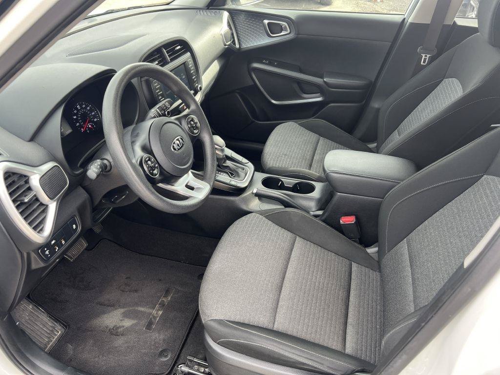 Used 2021 Kia Soul S FWD image 9