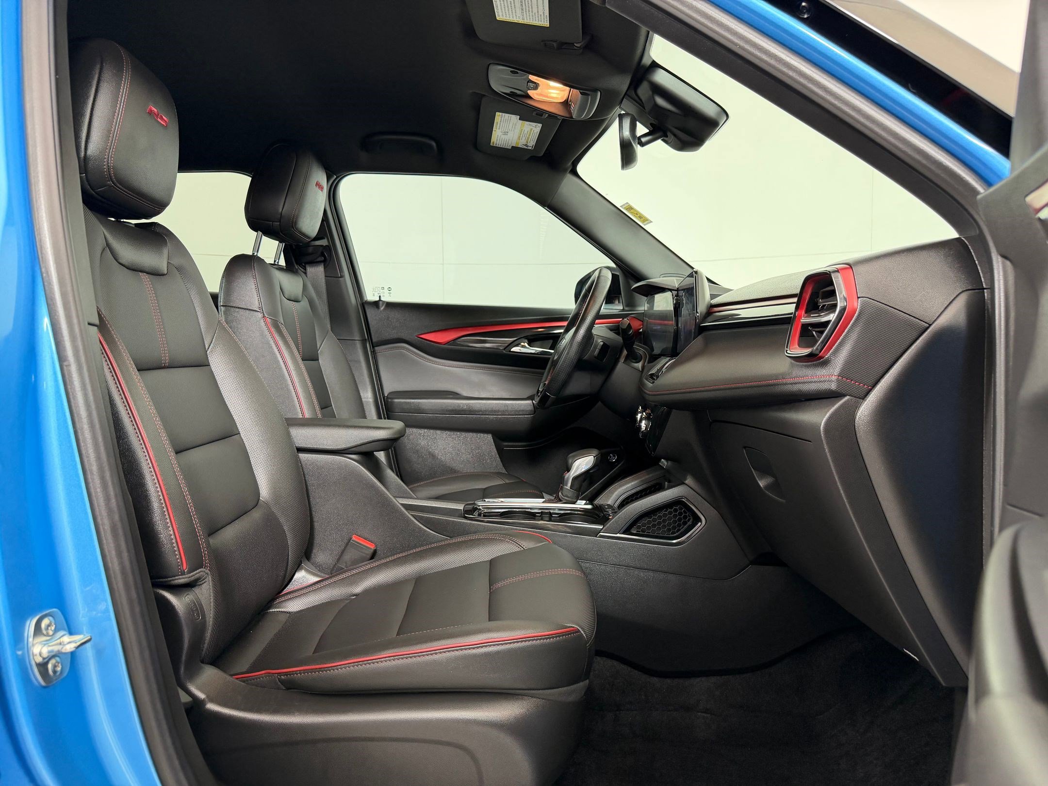 Used 2025 Chevrolet TrailBlazer RS w/ Convenience Package image 28