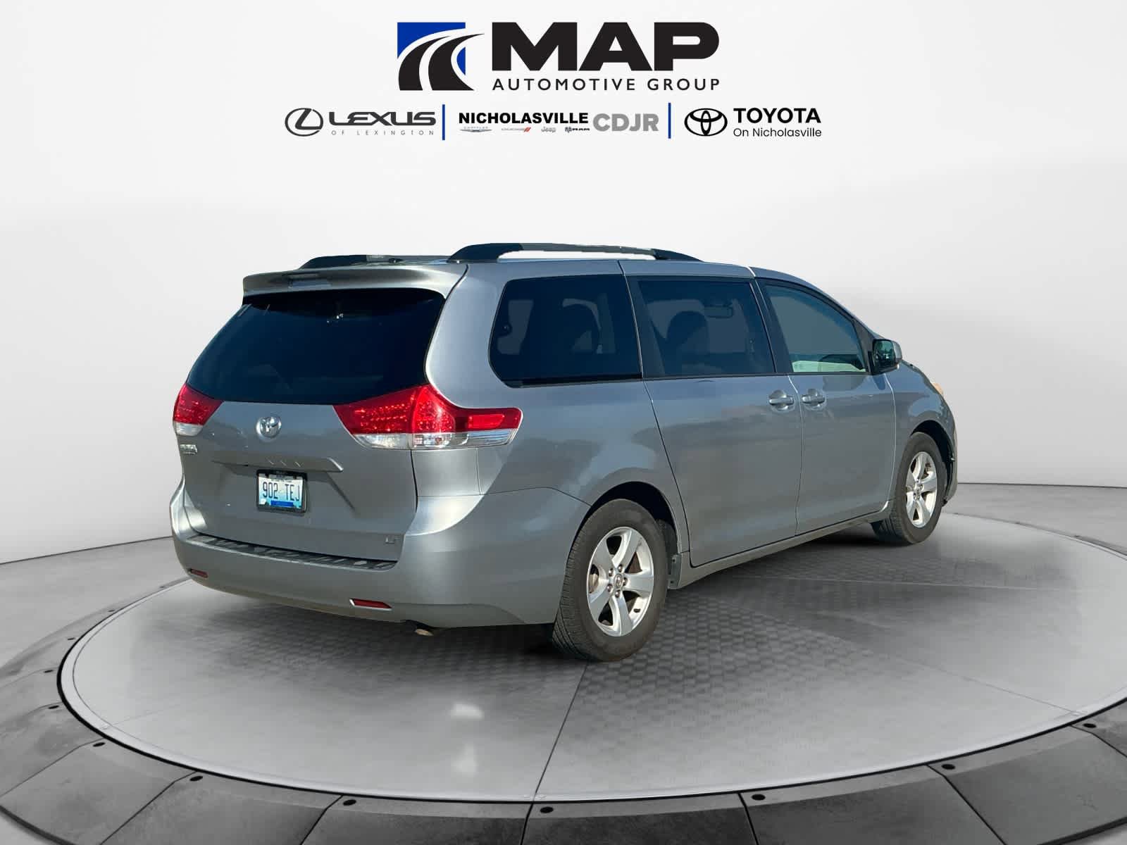 Used 2013 Toyota Sienna LE FWD image 5