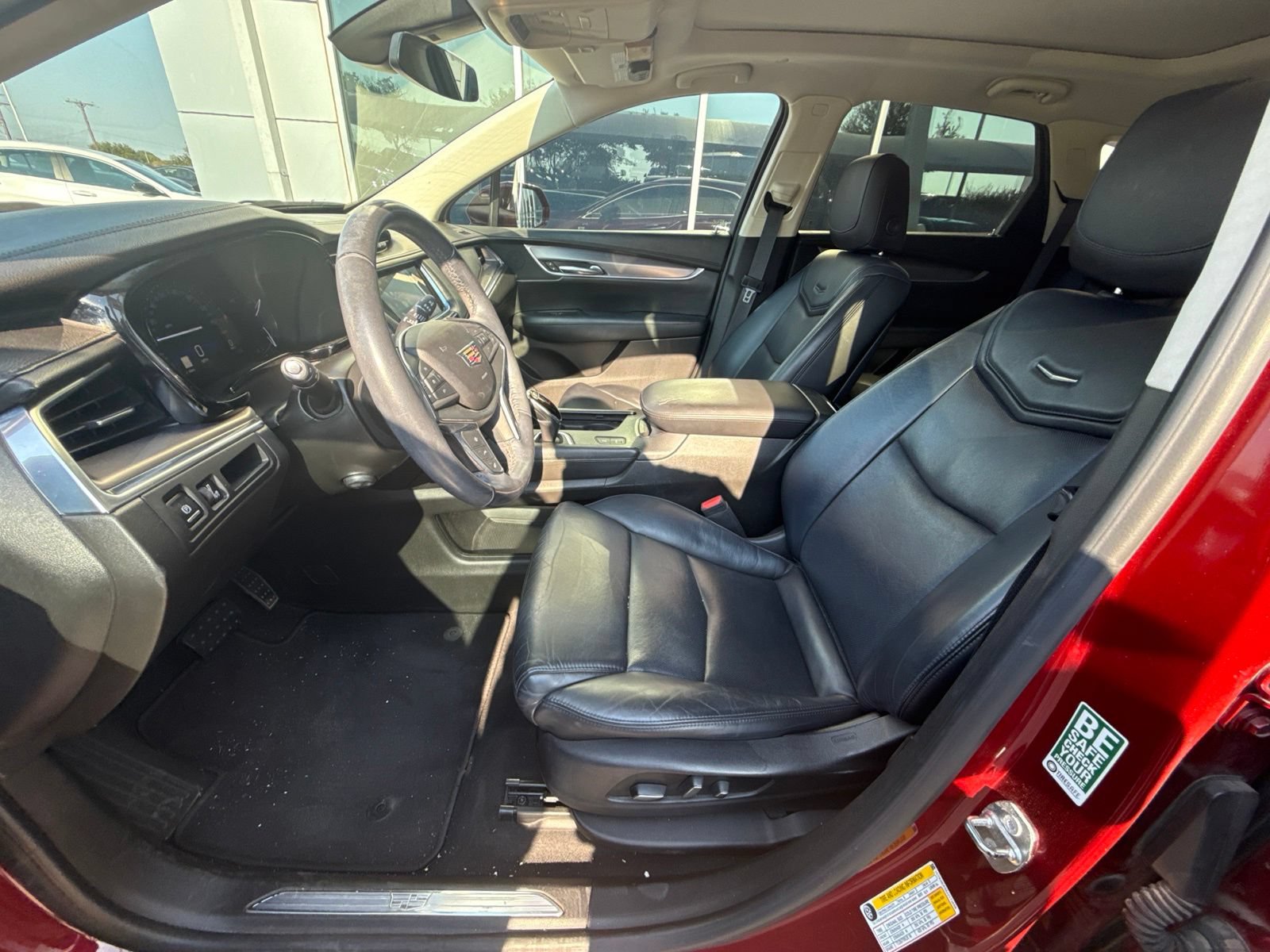 Used 2018 Cadillac XT5 Premium Luxury w/ Driver Assist Package FWD image 5
