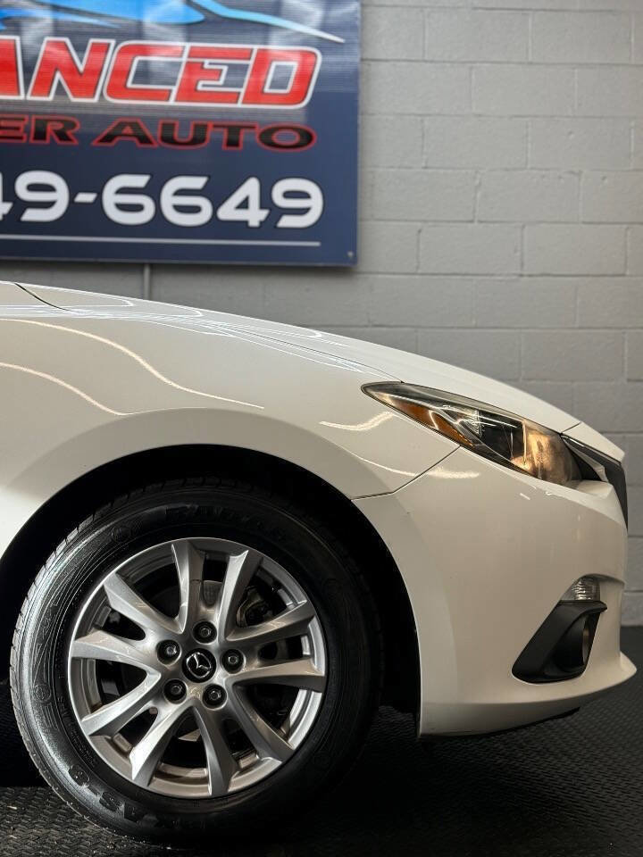 Used 2015 MAZDA MAZDA3 i Touring w/ Technology Package image 5