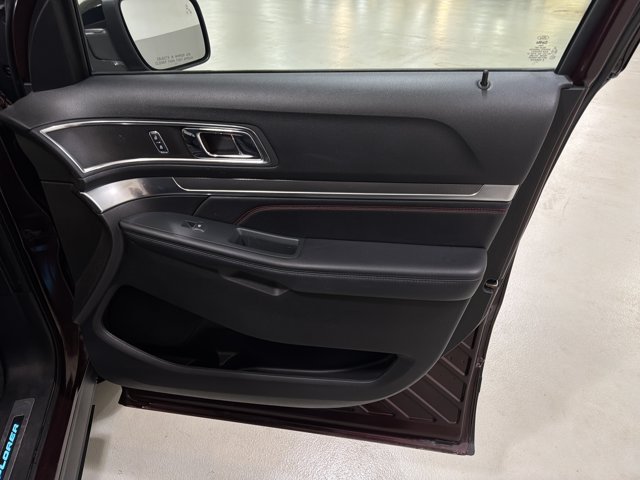 Used 2018 Ford Explorer Sport w/ Equipment Group 401A AWD/4WD image 38