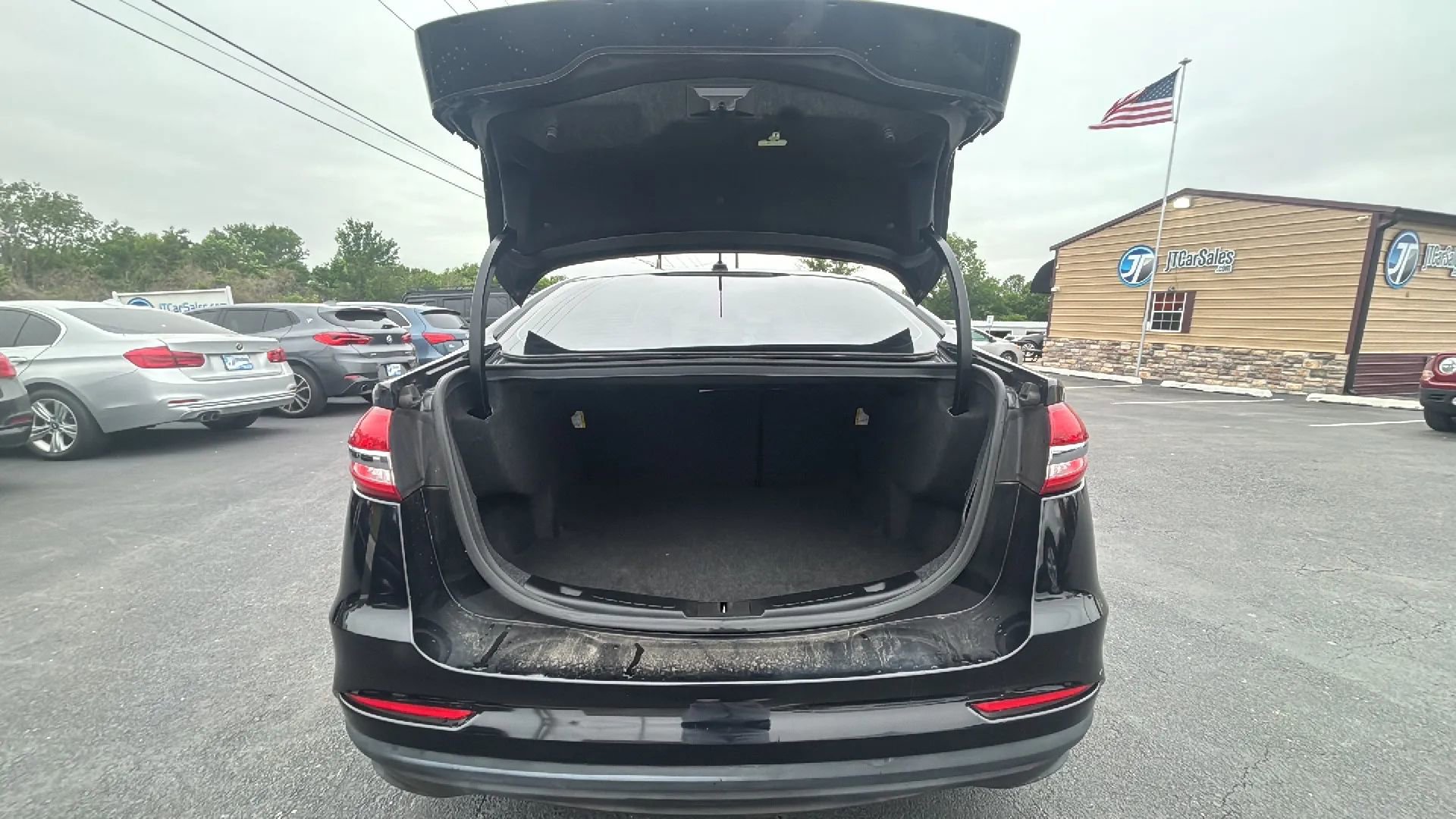 Used 2019 Ford Fusion S FWD image 26