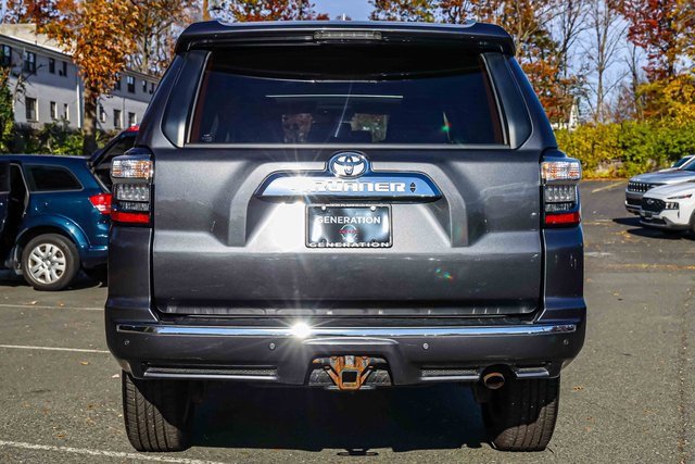 Used 2018 Toyota 4Runner Limited image 5