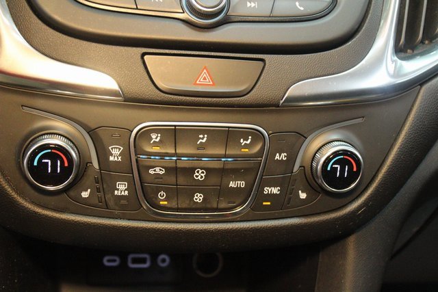 Used 2019 Chevrolet Equinox LT w/ Driver Convenience Package image 28