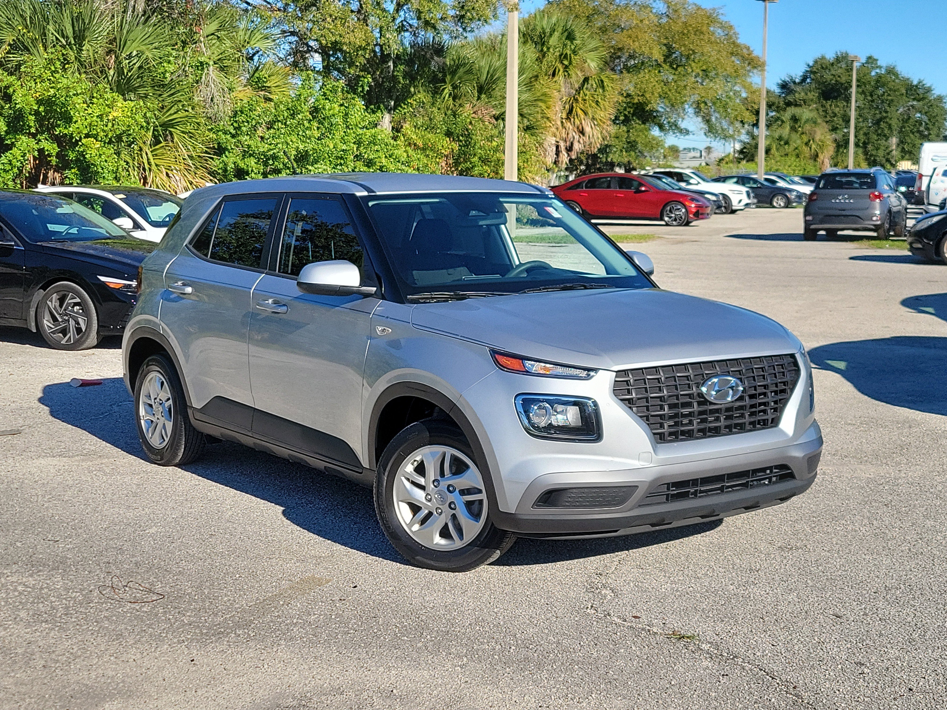 Certified 2023 Hyundai Venue SE w/ Cargo Package