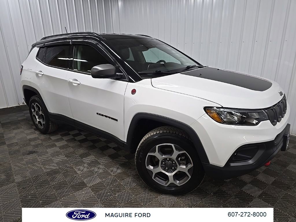 Used 2022 Jeep Compass Trailhawk w/ Trailhawk Convenience Group image 9