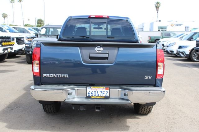 Used 2017 Nissan Frontier SV image 4