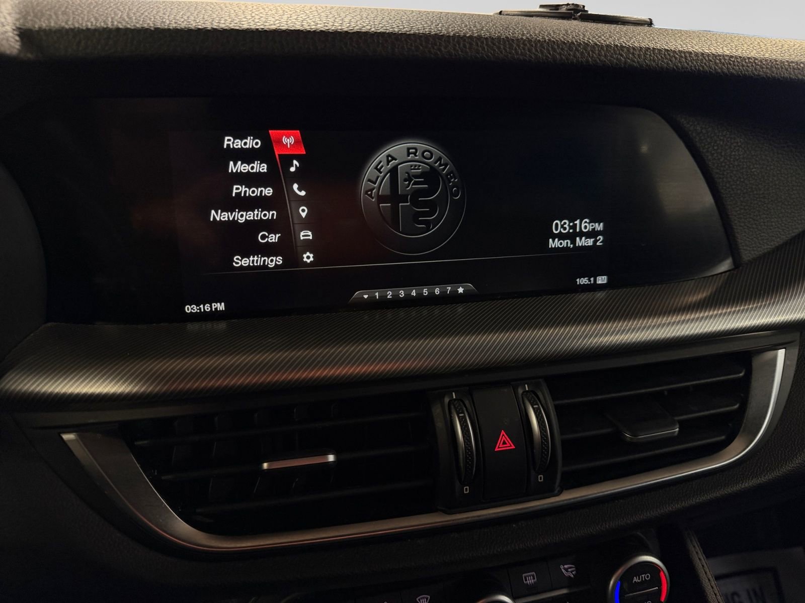 Used 2018 Alfa Romeo Stelvio Ti Sport image 22