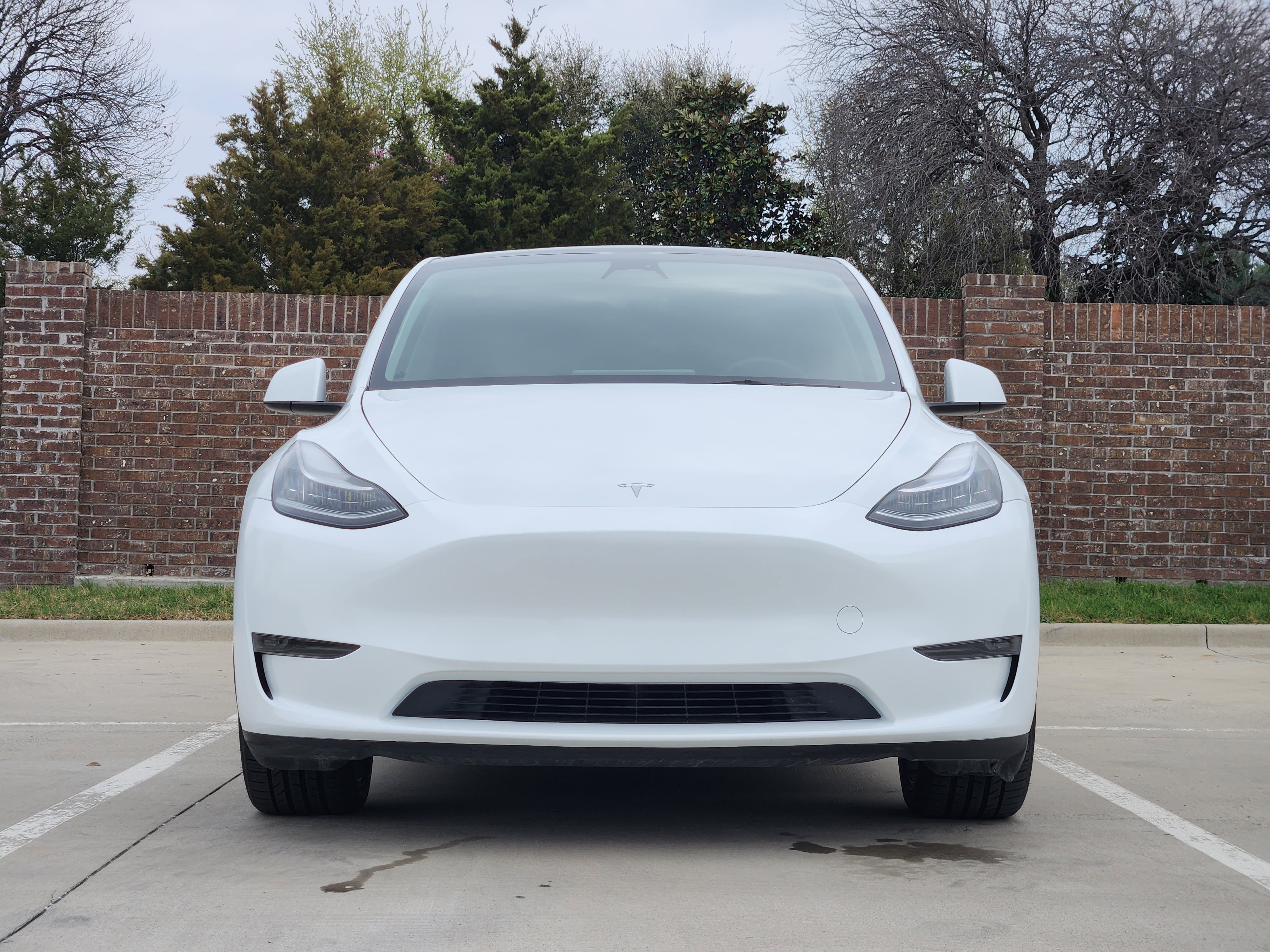 Used 2023 Tesla Model Y Long Range image 2