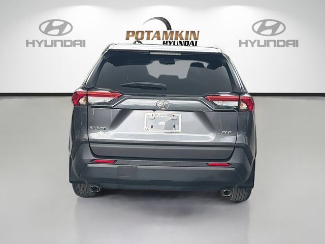 Used 2024 Toyota RAV4 XLE w/ Convenience Package FWD image 6