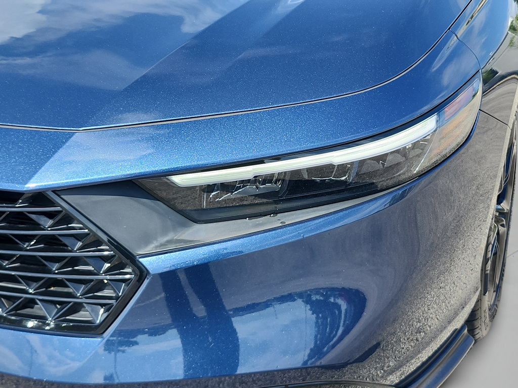 Used 2025 Honda Accord SE image 14
