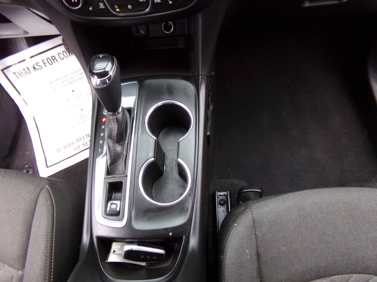 Used 2018 Chevrolet Equinox LT FWD image 23