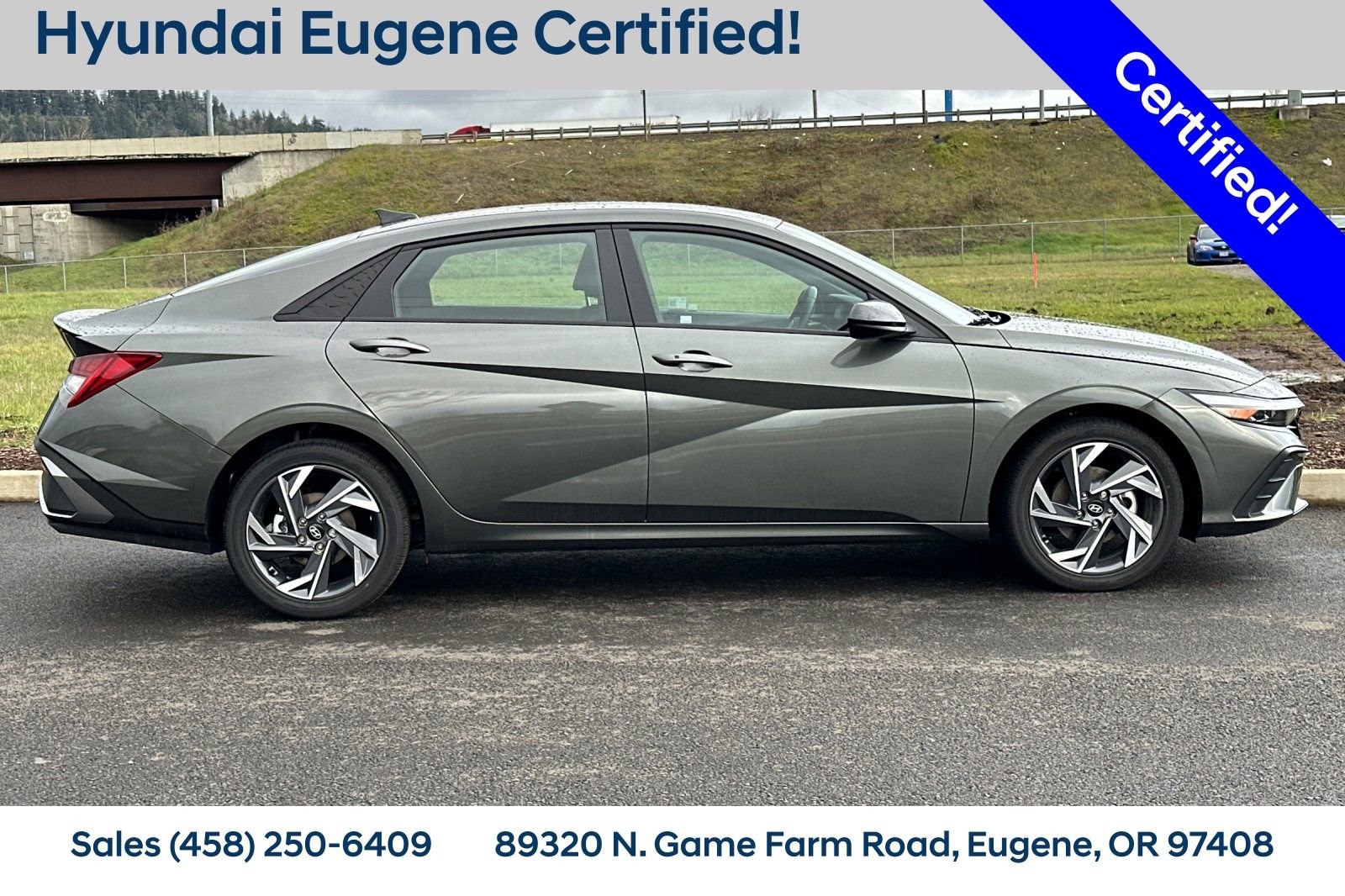 Used 2025 Hyundai Elantra SEL FWD image 3