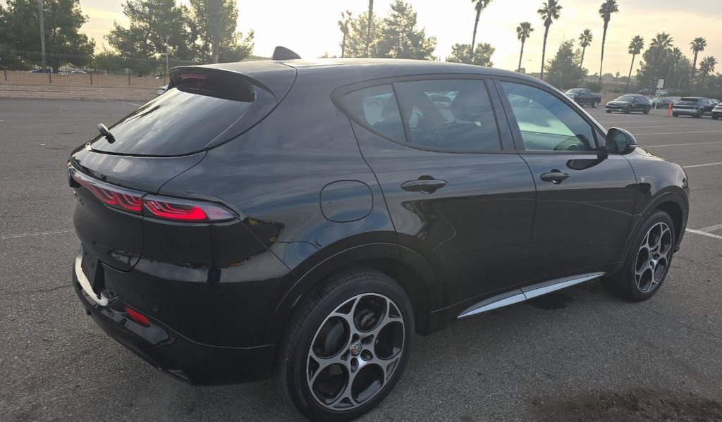 Used 2024 Alfa Romeo Tonale Ti image 4