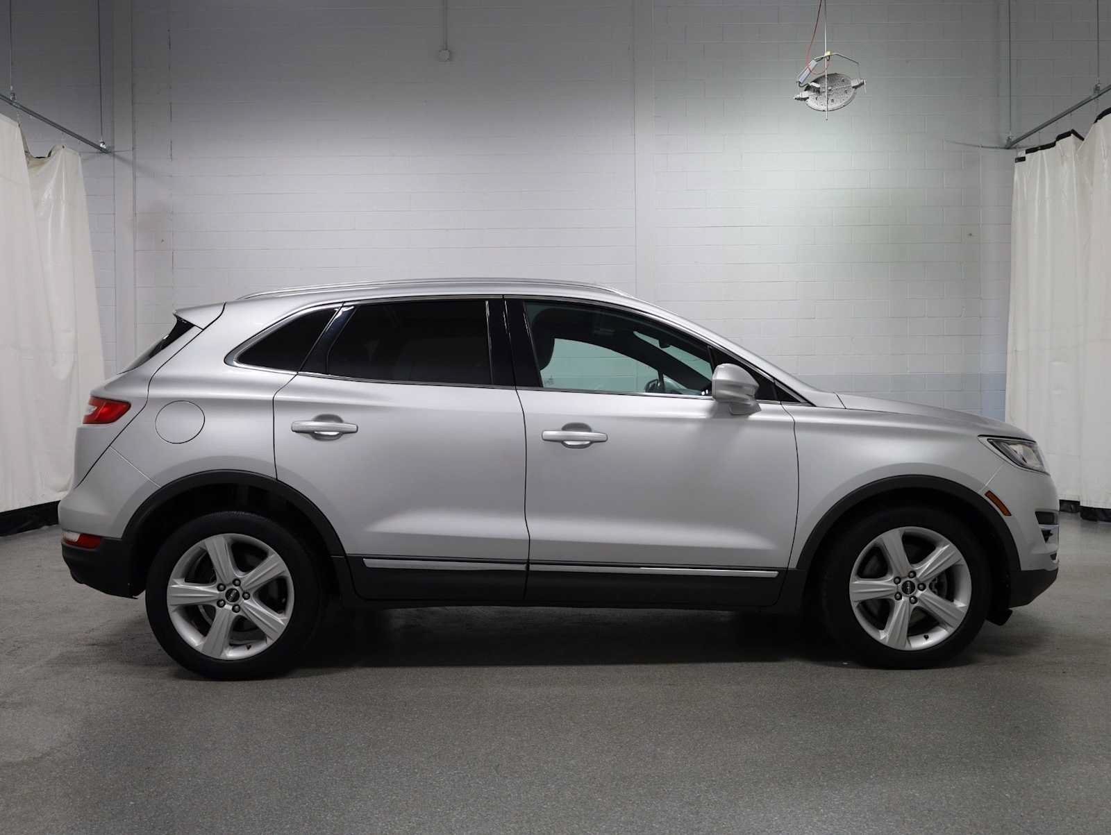 Used 2016 Lincoln MKC Premiere FWD image 10
