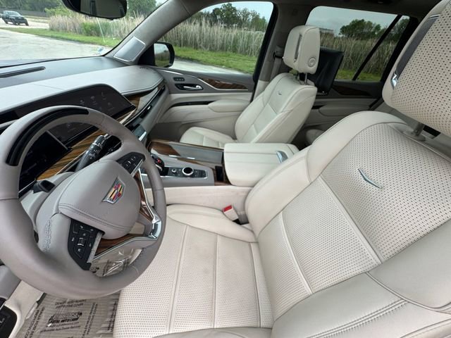 Used 2023 Cadillac Escalade Sport Platinum w/ LPO, Floor Liner Package image 28
