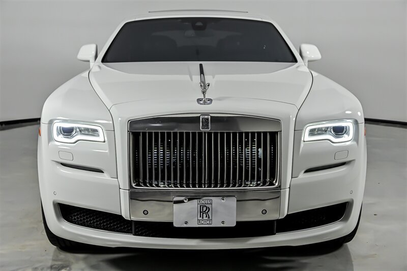 Used 2015 Rolls-Royce Ghost RWD image 4