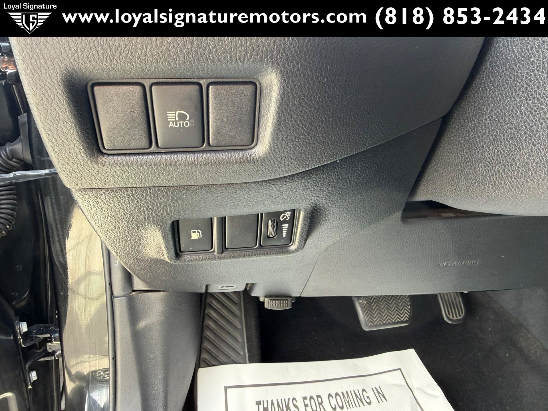 Used 2018 Toyota C-HR XLE FWD image 18