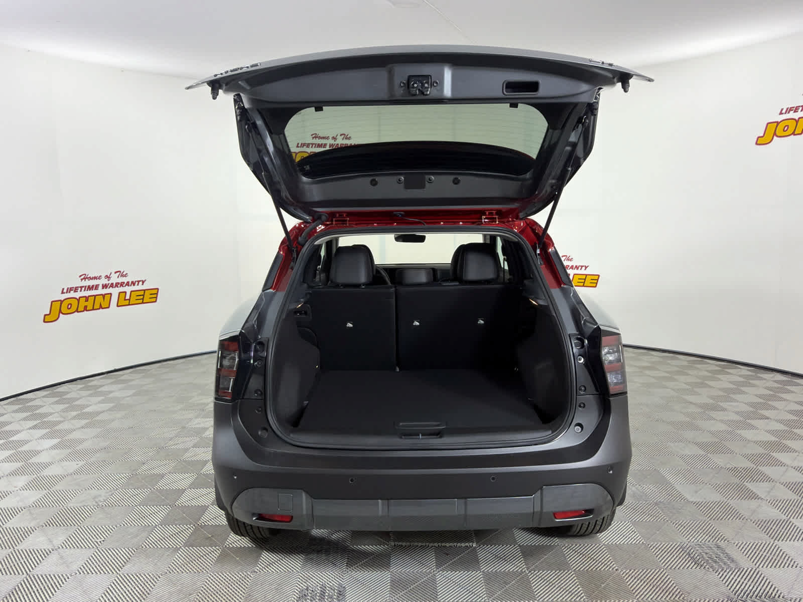 New 2026 Nissan Kicks SR w/ Interior Electronics Package FWD image 5
