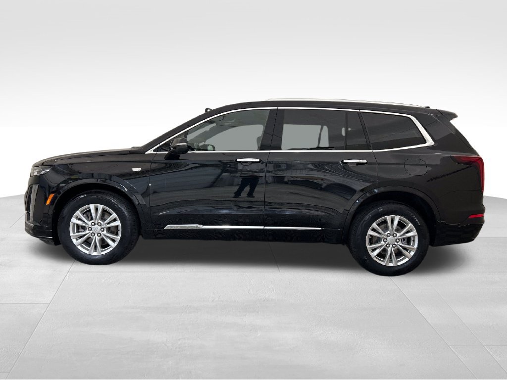 Used 2024 Cadillac XT6 Luxury AWD/4WD image 2