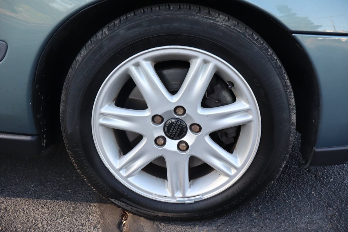 Used 2004 Volvo S60 2.5T AWD/4WD image 43